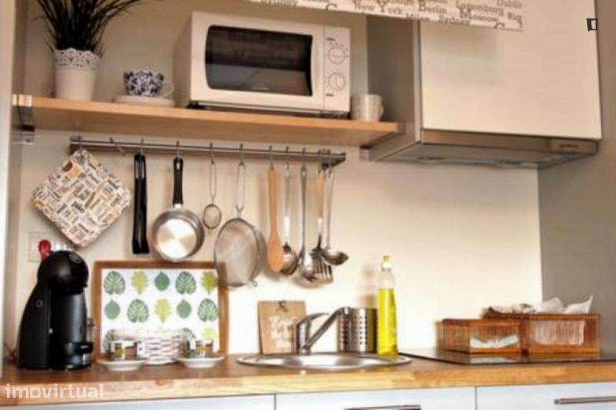 Apartamento com 1 quartos - localizado em Santo Ildefonso Porto - Grande imagem: 2/15