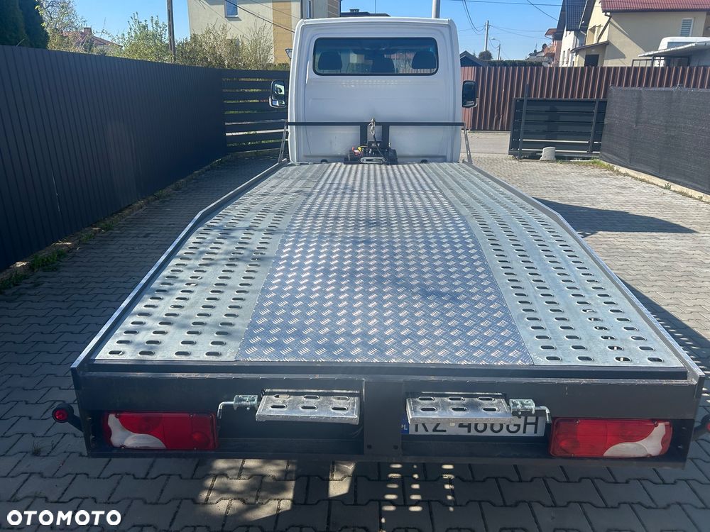 Mercedes-Benz Sprinter - 6