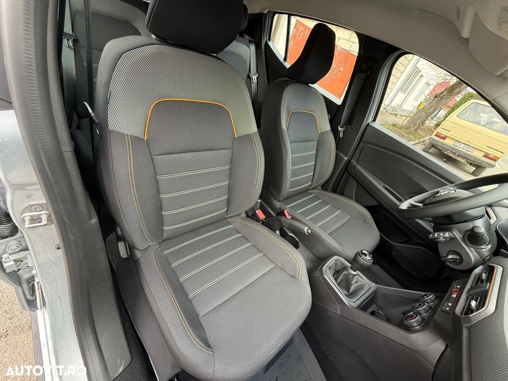 Dacia Sandero Stepway TCe 90 MT6 Comfort - 13
