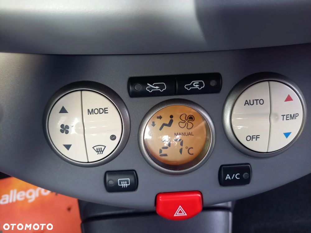 Nissan Micra 1.2 I-WAY + - 29