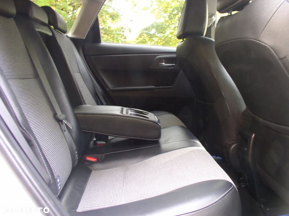 Toyota Auris 1.8 VVT-i Hybrid Automatik Touring Sports Executive - 16