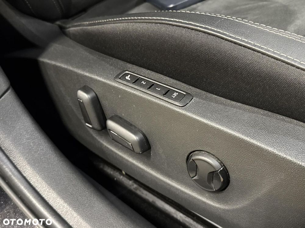 Skoda Octavia 2.0 TDI 4x4 Scout DSG - 31