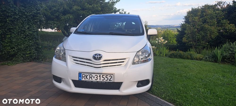Toyota Verso - 1