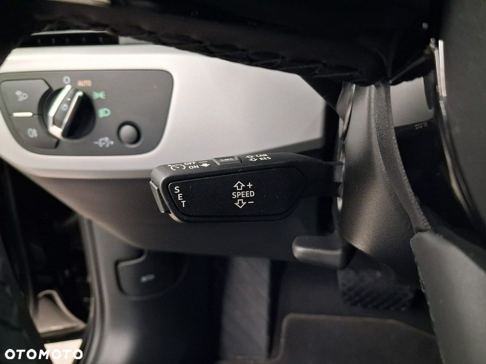 Audi A4 Limousine - 22