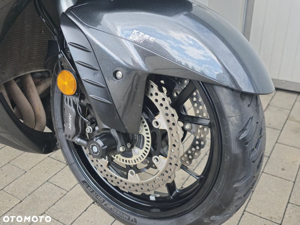 Kawasaki Concours - 7