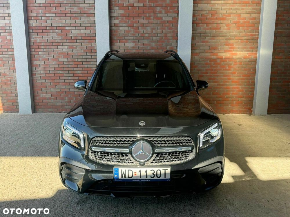 Mercedes-Benz GLB - 2