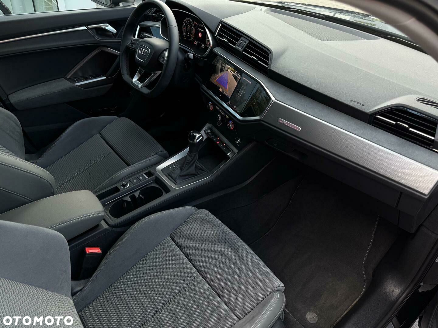 Audi Q3 - 18