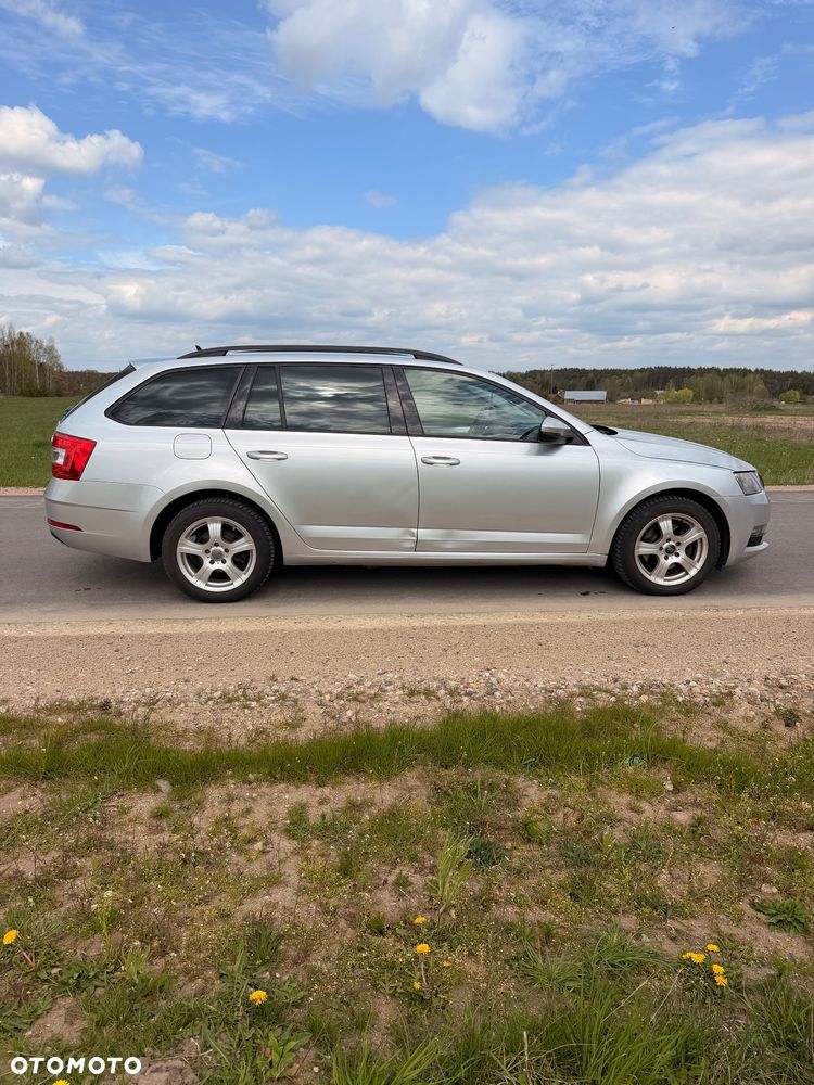Skoda Octavia 2.0 TDI 4x4 Style DSG - 9