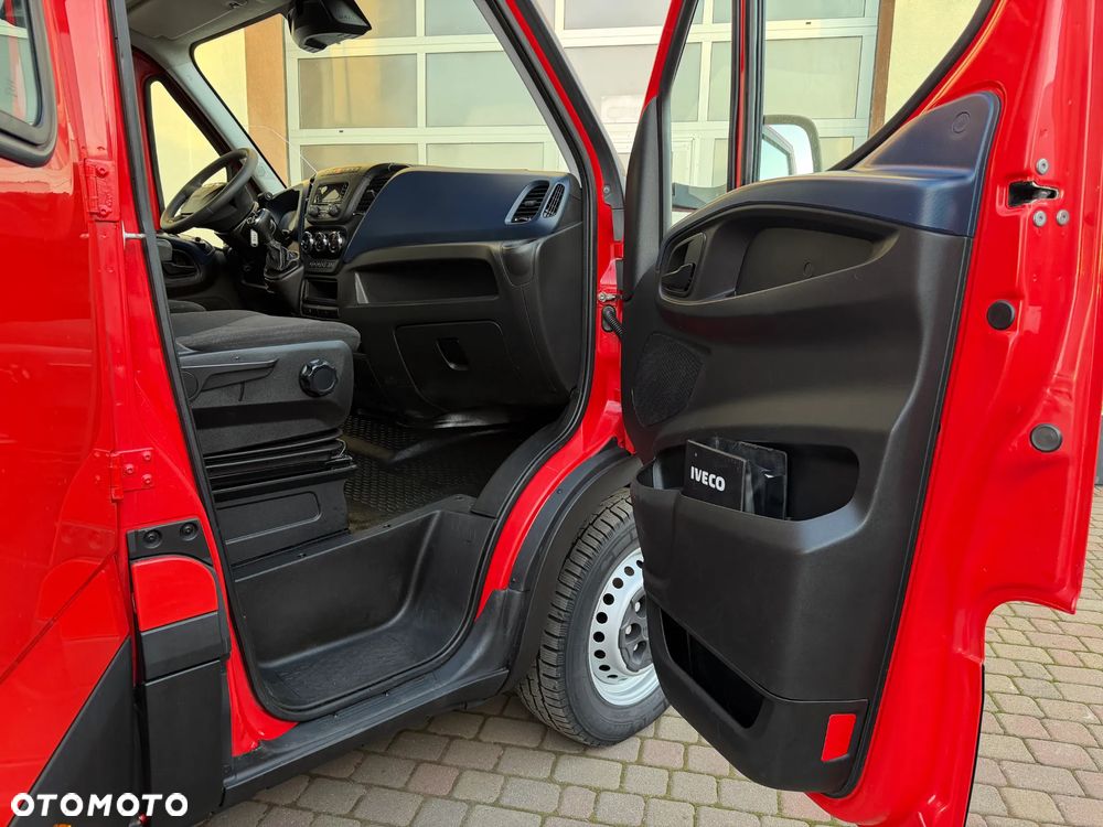 Iveco Daily 3,0 Doka Brygadówka - 18