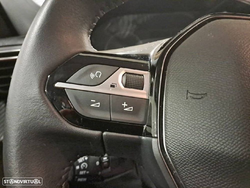 Peugeot 208 1.2 PureTech Style - 16