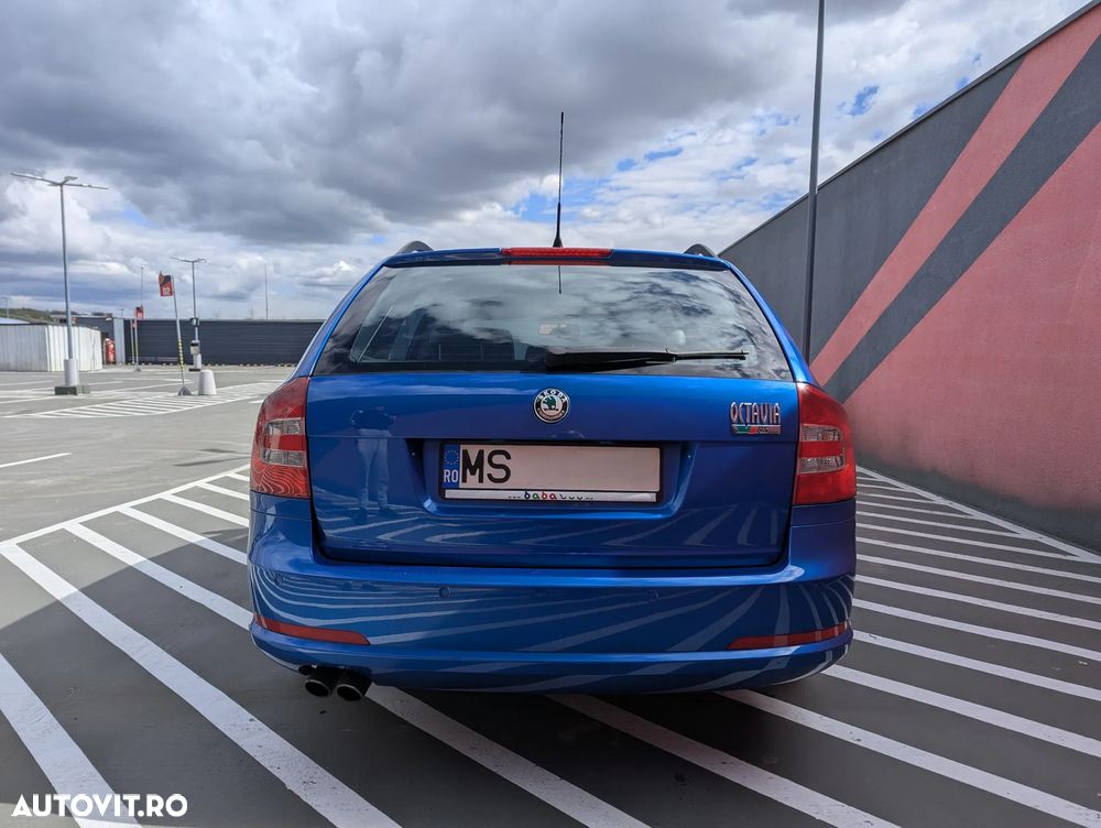 Skoda Octavia 2.0 TDI CR DPF RS - 6