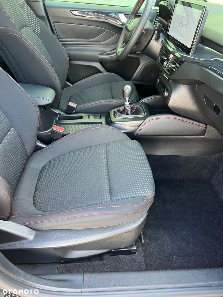 Ford Focus - 13