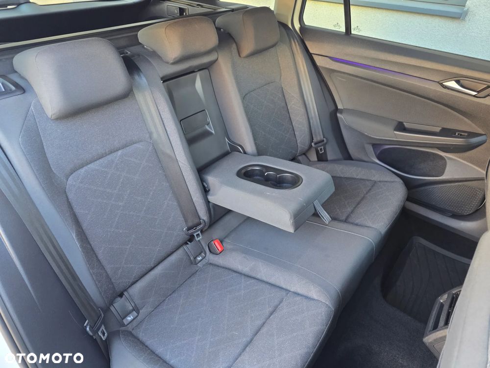 Volkswagen Golf - 26