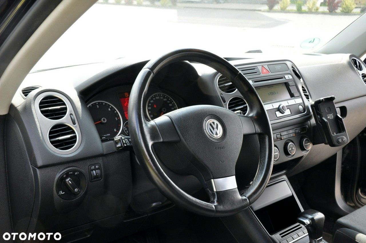 Volkswagen Tiguan - 22