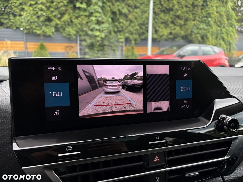 Citroën C4 BlueHDi 130 Stop&Start EAT8 SHINE - 29