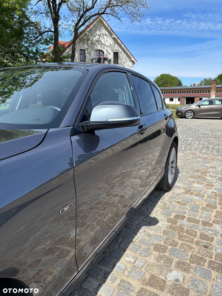 BMW Seria 1 118d Sport Line - 10