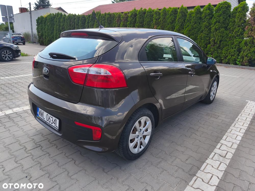 Kia Rio 1.2 M - 6