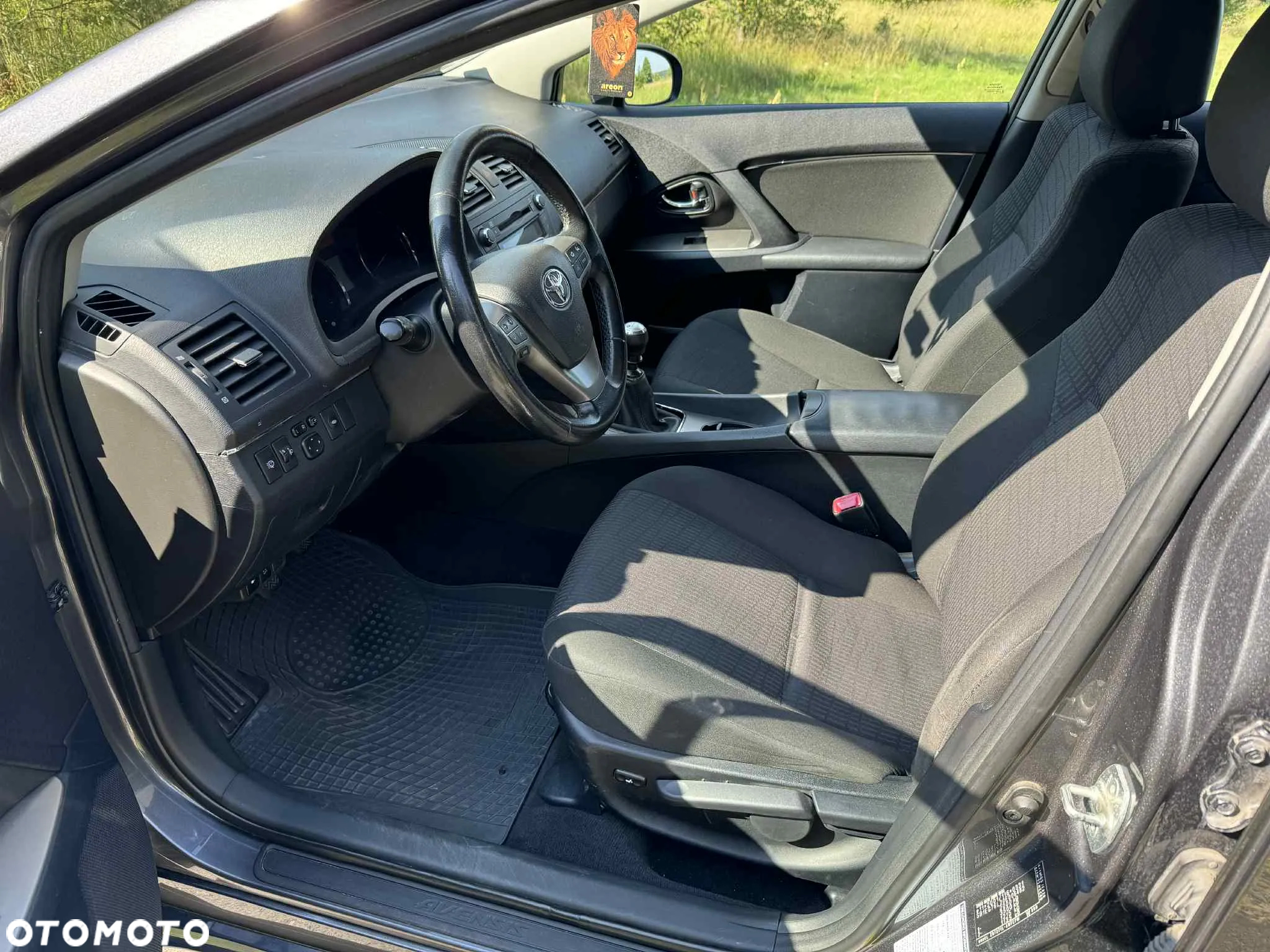 Toyota Avensis 1.8 Sol EU5 - 10