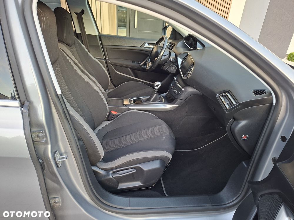 Peugeot 308 - 9