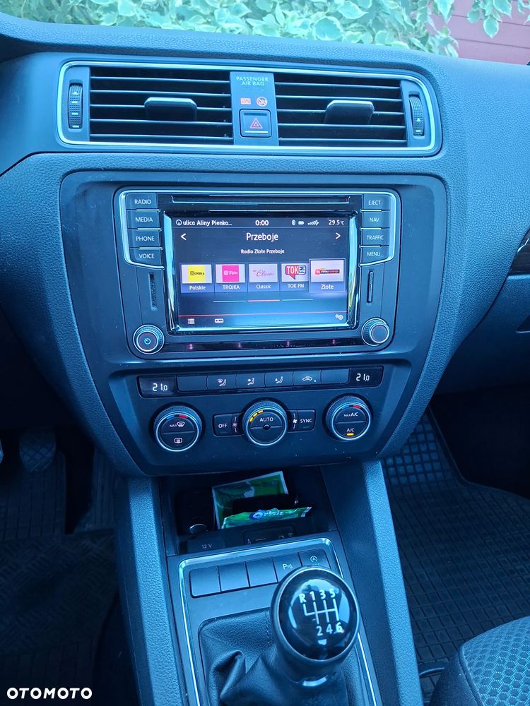 Volkswagen Jetta 1.4 TSI BMT Comfortline - 13