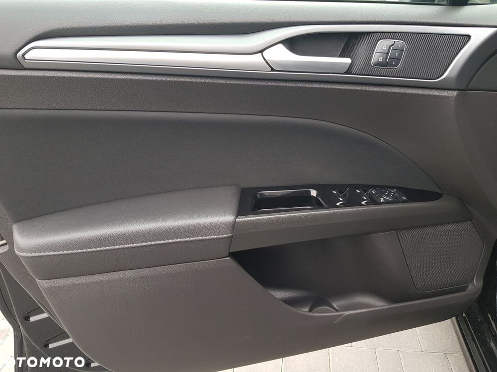 Ford Mondeo 2.0 TDCi Bi-Turbo Titanium PowerShift - 13