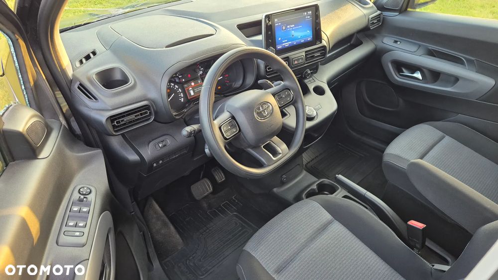 Toyota Proace City 1.2 D-4T Long 2,3t Active (bryg.) - 29