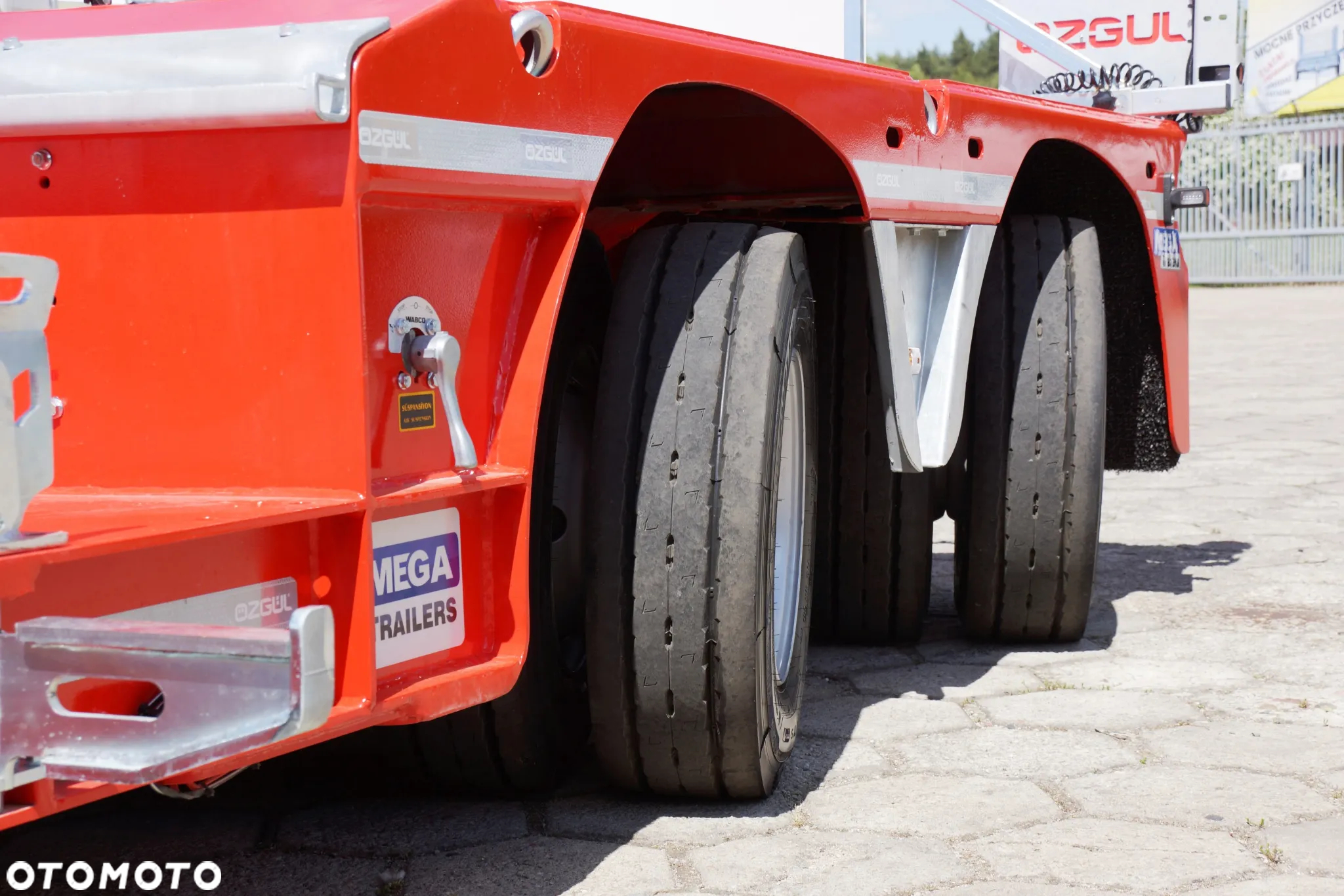 Inny TIEFBETT - MEGA TRAILERS - wersja STRONG - OSIE SAF - TRIDECK - ALUFELGI - 37