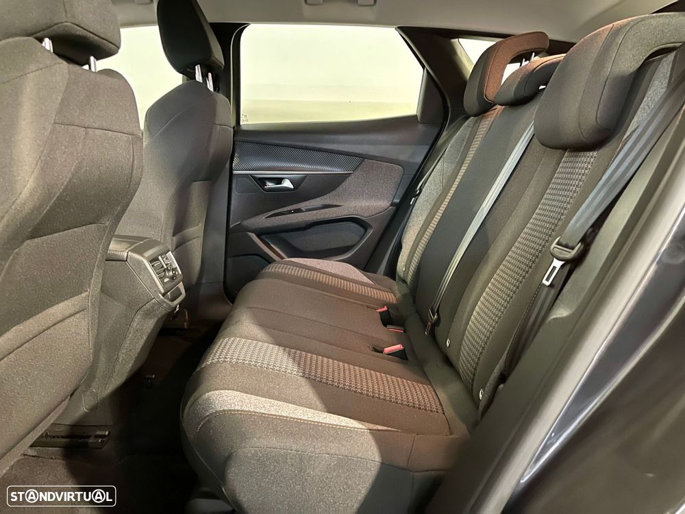 Peugeot 3008 1.5 BlueHDi Active - 14