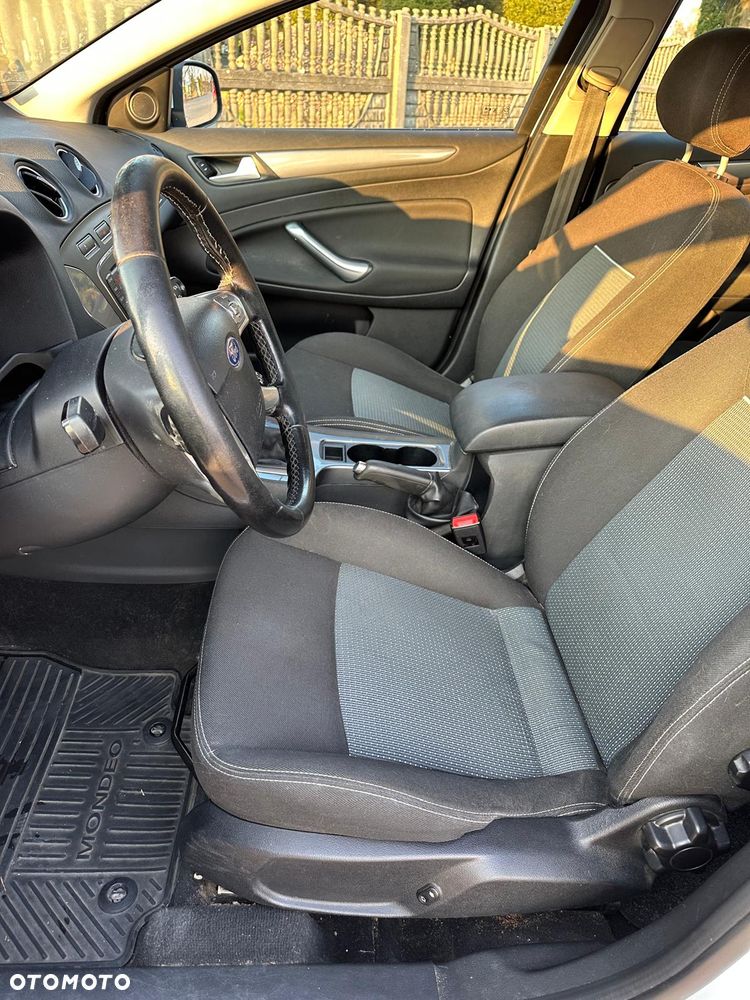 Ford Mondeo 2.0 TDCi Gold X - 15