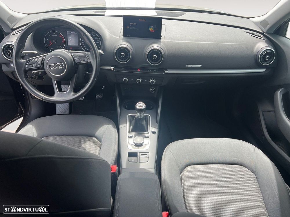 Audi A3 Sportback 1.6 TDI Design - 10