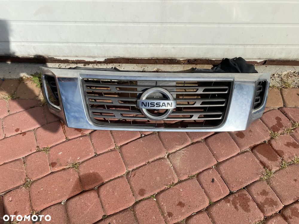 GRILL CHROM ATRAPA CHŁODNICY NISSAN NAVARA D23 623104KJ0D - 1