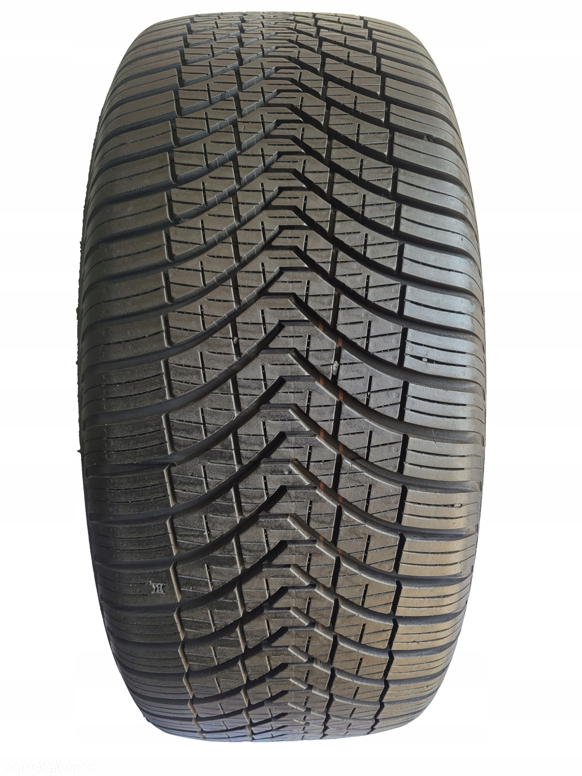 Kumho solus 4S HA32+ 225/45 ZR17 94W 8mm 2023 - 2