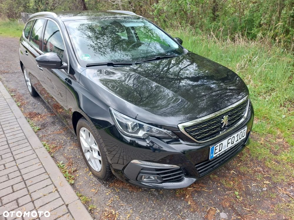 Peugeot 308 BlueHDi 130 EAT8 Black Edition - 1