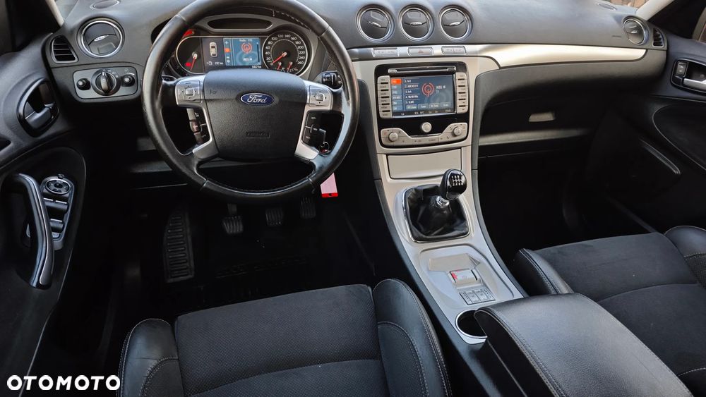 Ford Galaxy 2.2 TDCi Titanium - 11
