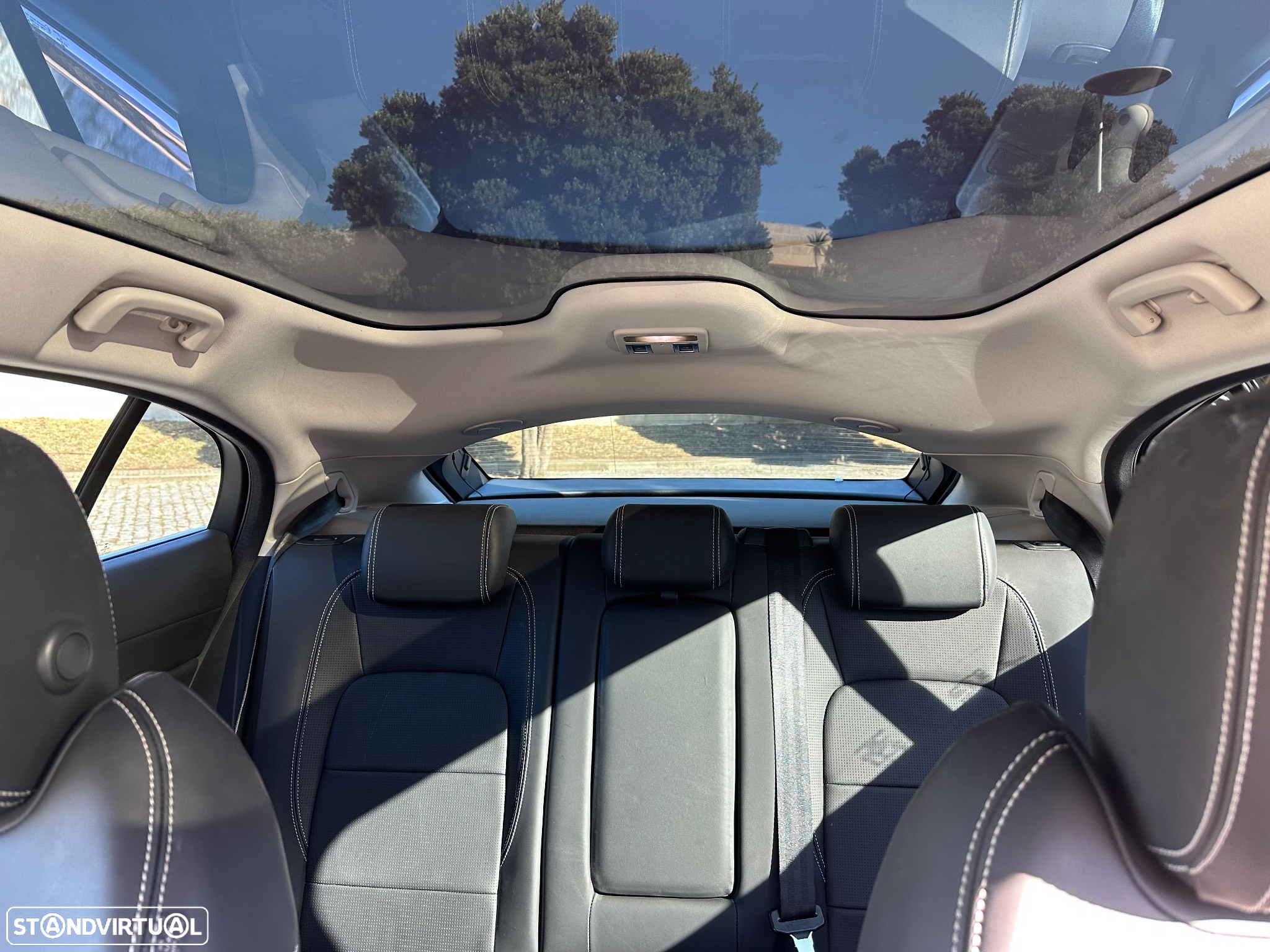 Jaguar I-Pace EV400 AWD HSE - 32