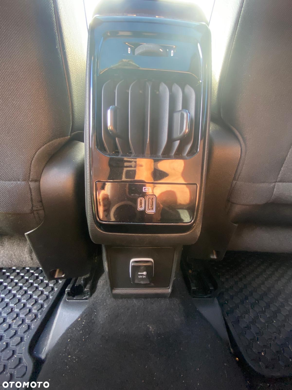 Jeep Compass - 4
