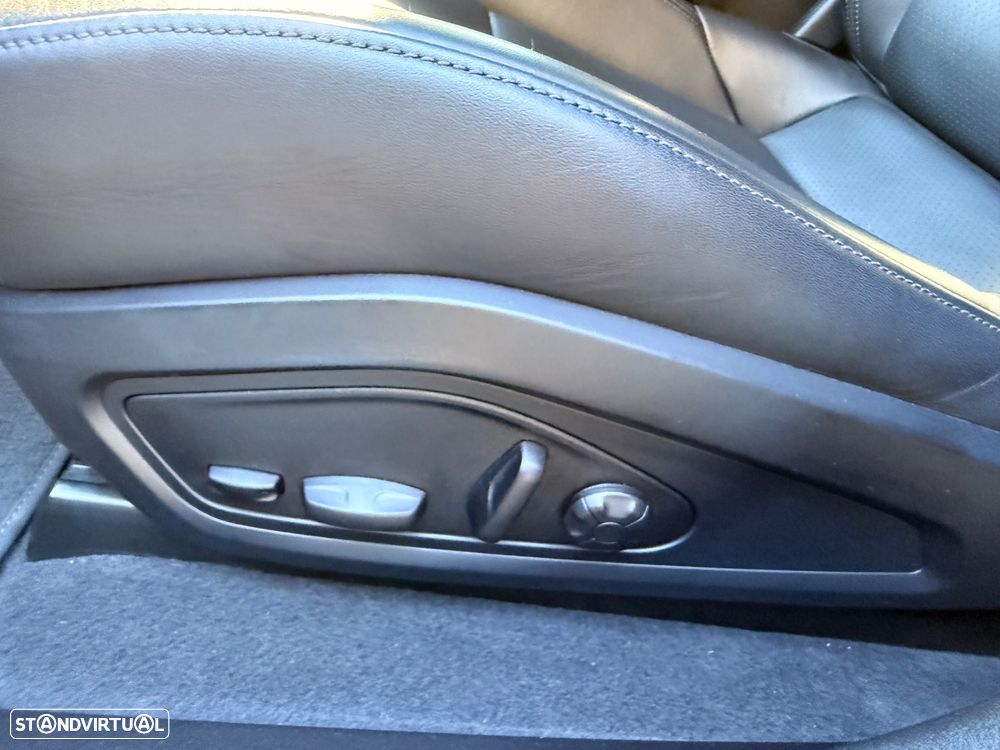 Porsche Taycan Sport Turismo 4S - 14