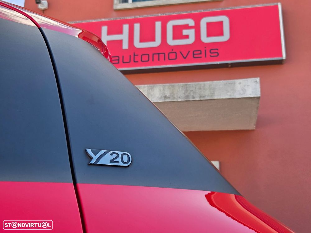Toyota Yaris 1.5 HSD 20 Anos - 39