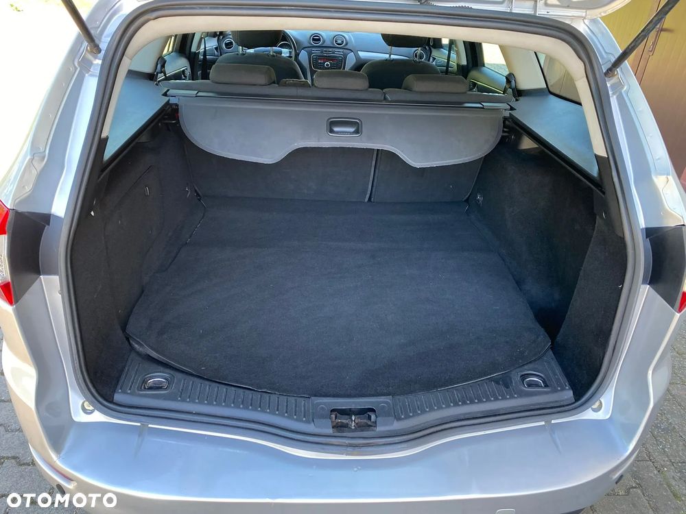 Ford Mondeo - 21