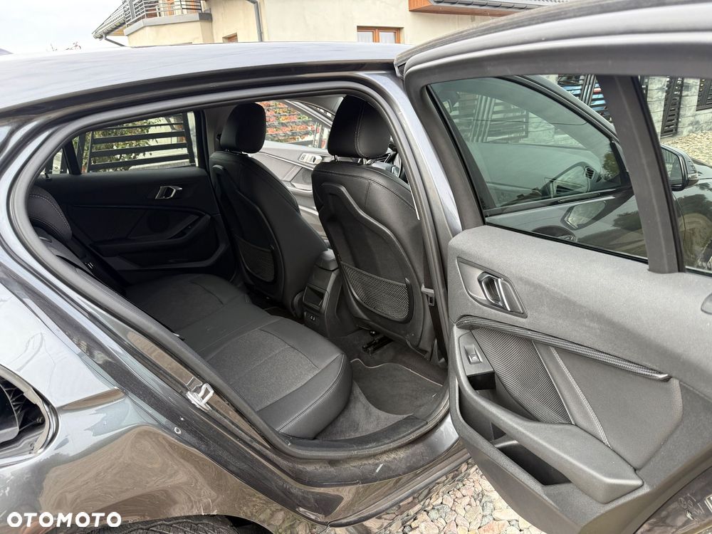 BMW Seria 1 118i GPF M Sport Shadow - 30