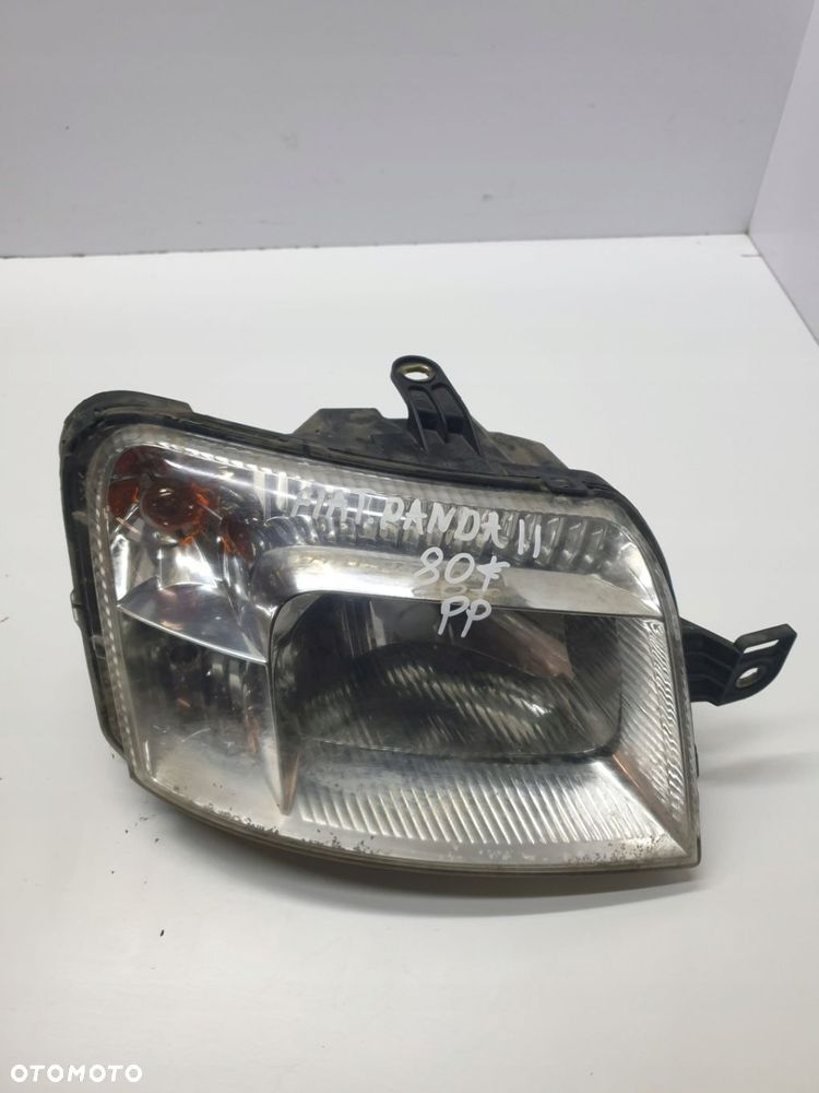 REFLEKTOR LAMPA PRZEDNIA PRAWA PRZÓD PRAWY FIAT PANDA II - 1