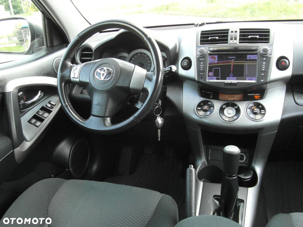 Toyota RAV4 2.0 VVT-i Sol - 20