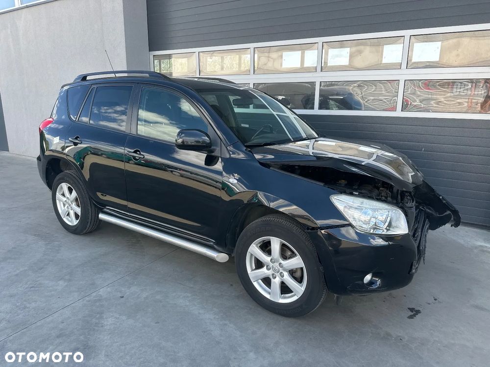 Toyota RAV4 - 5