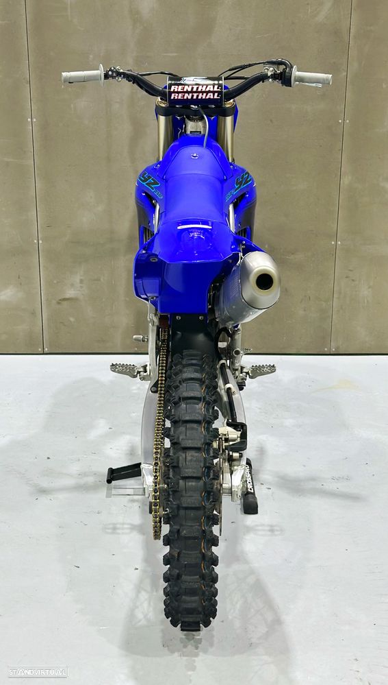 Yamaha YZ F - 9