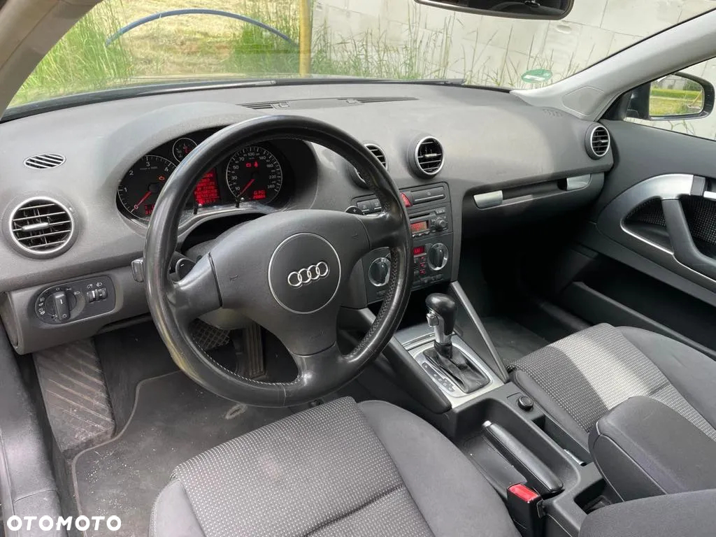 Audi A3 2.0 TDI Ambiente S tronic - 4