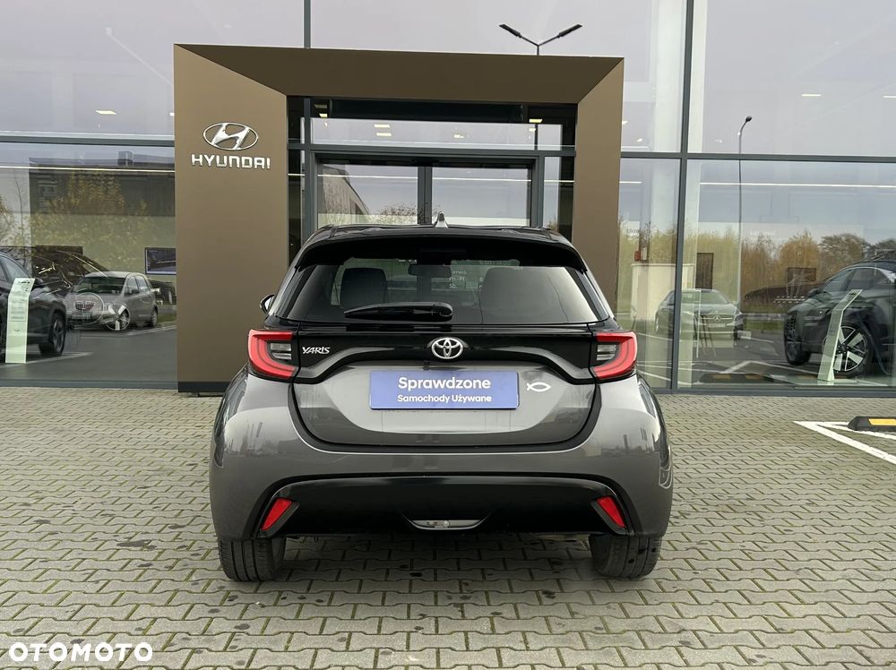 Toyota Yaris - 9