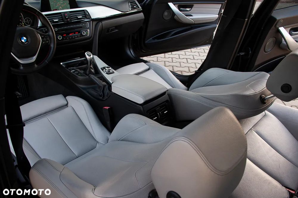 BMW Seria 3 320d M Sport Edition - 26
