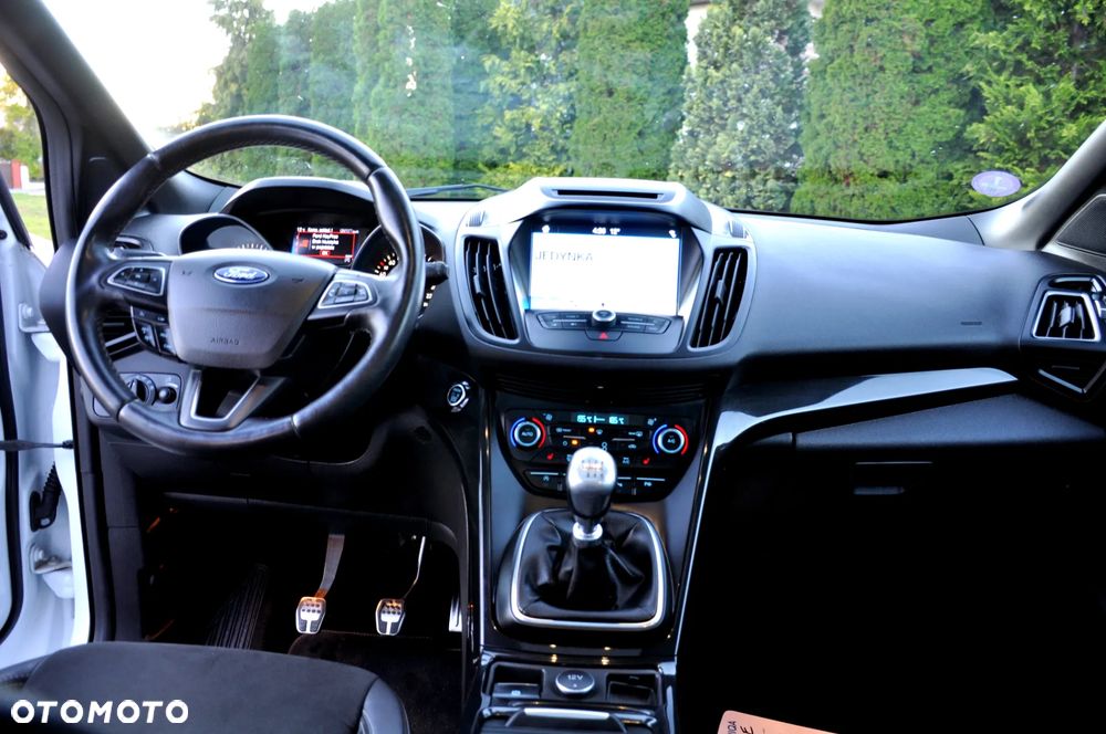 Ford Kuga 1.5 EcoBoost FWD ST-Line ASS GPF - 32