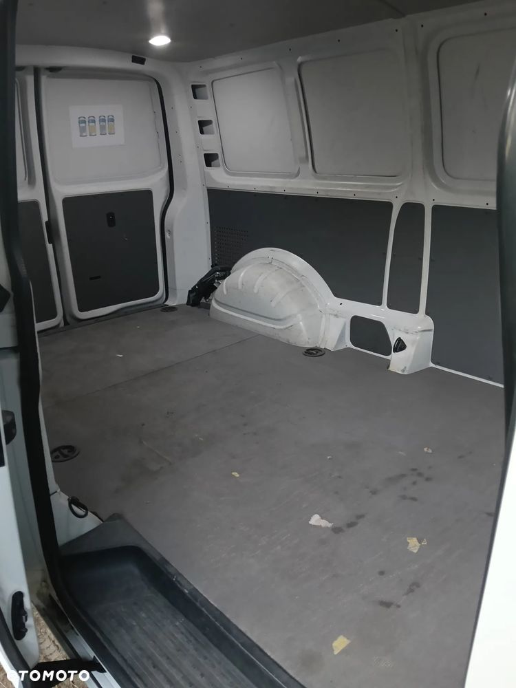 Volkswagen Transporter T6 1 - 16