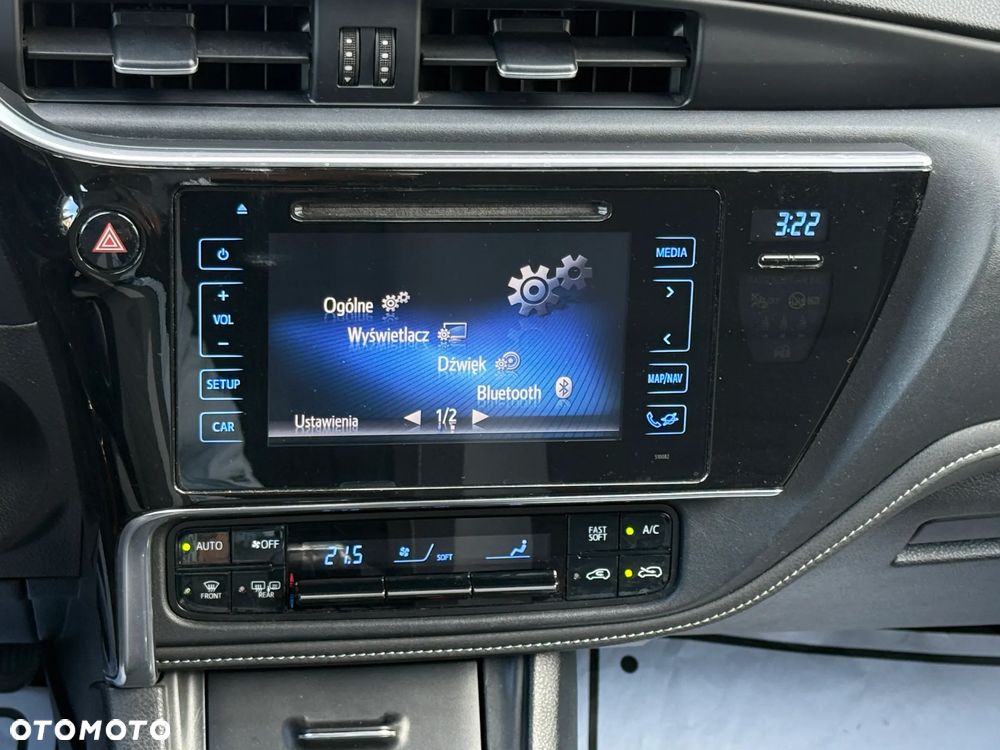 Toyota Auris 1.6 Premium - 8